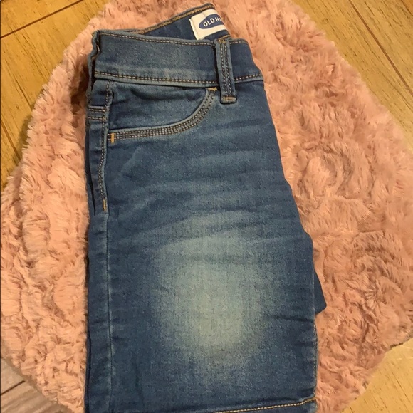 Girls denim shorts size 8 - Picture 3 of 3